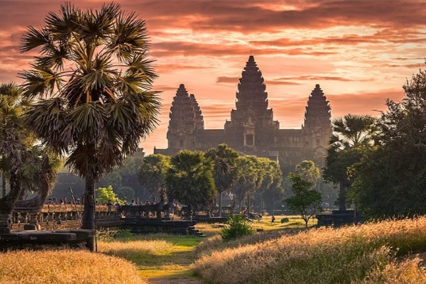 SÀI GÒN - SIEM REAP - PHNOM PENH - QUẦN THỂ HOÀNG CUNG