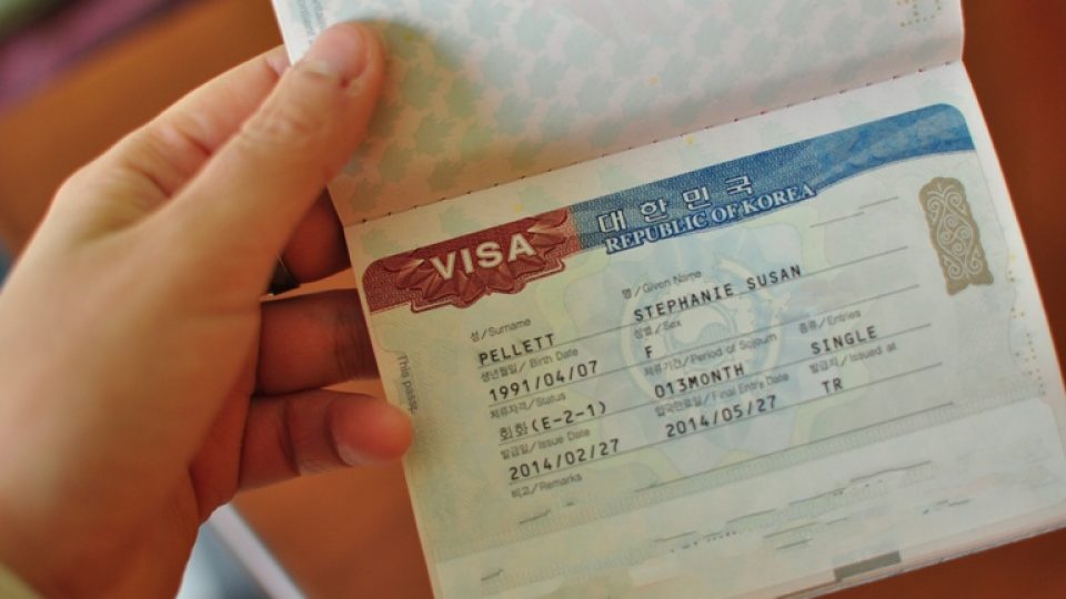Những trường hợp bị hạn chế đăng ký và cấp visa Hàn Quốc