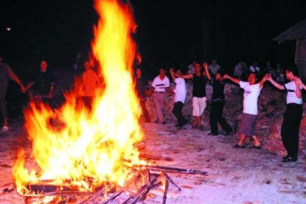 Teambuilding: Hà Nội – V’Resort