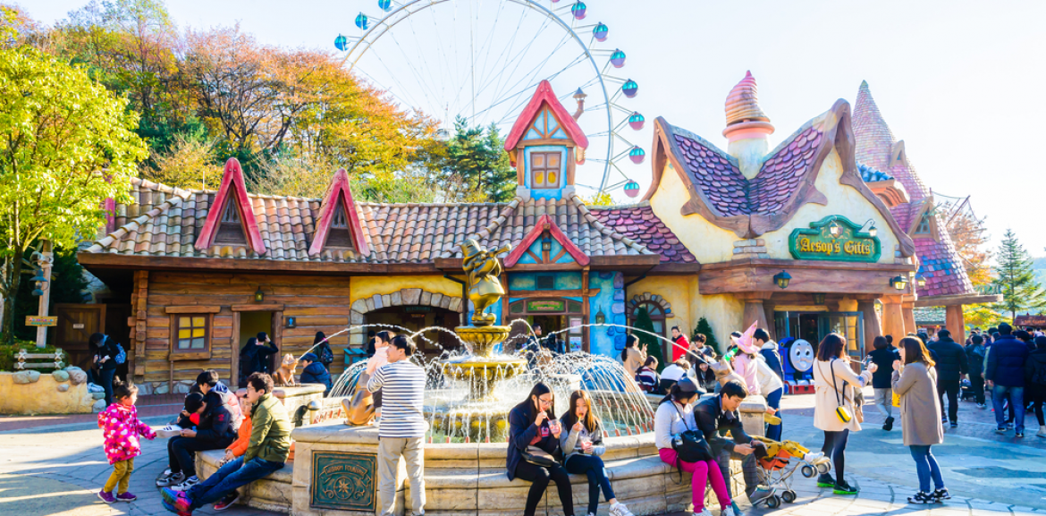 cong-vien-everland-han-quoc-day-mau-sac