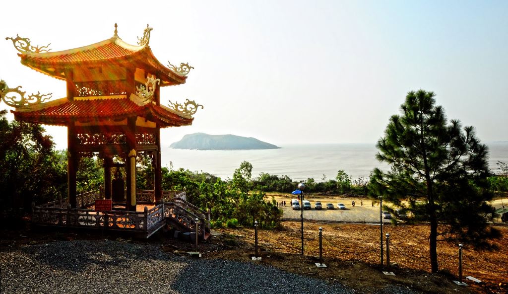 diem-du-lich-thu-hut-du-khach-tai-quang-binh-moc-mac